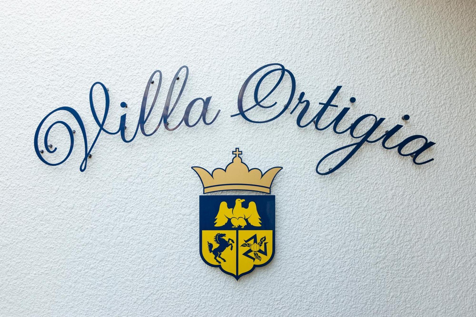 Villa Ortigia Minamiawaji Экстерьер фото